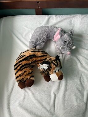 Plush Travel Neck Pillows - Tiger & Elephant Set